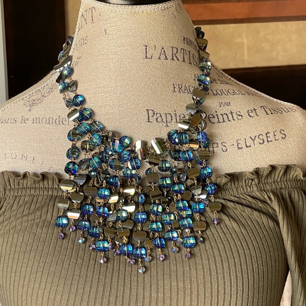 Swarovski Pageant-Worthy Cascade Necklace of Scarce Wisteria Pagoda Crys…
